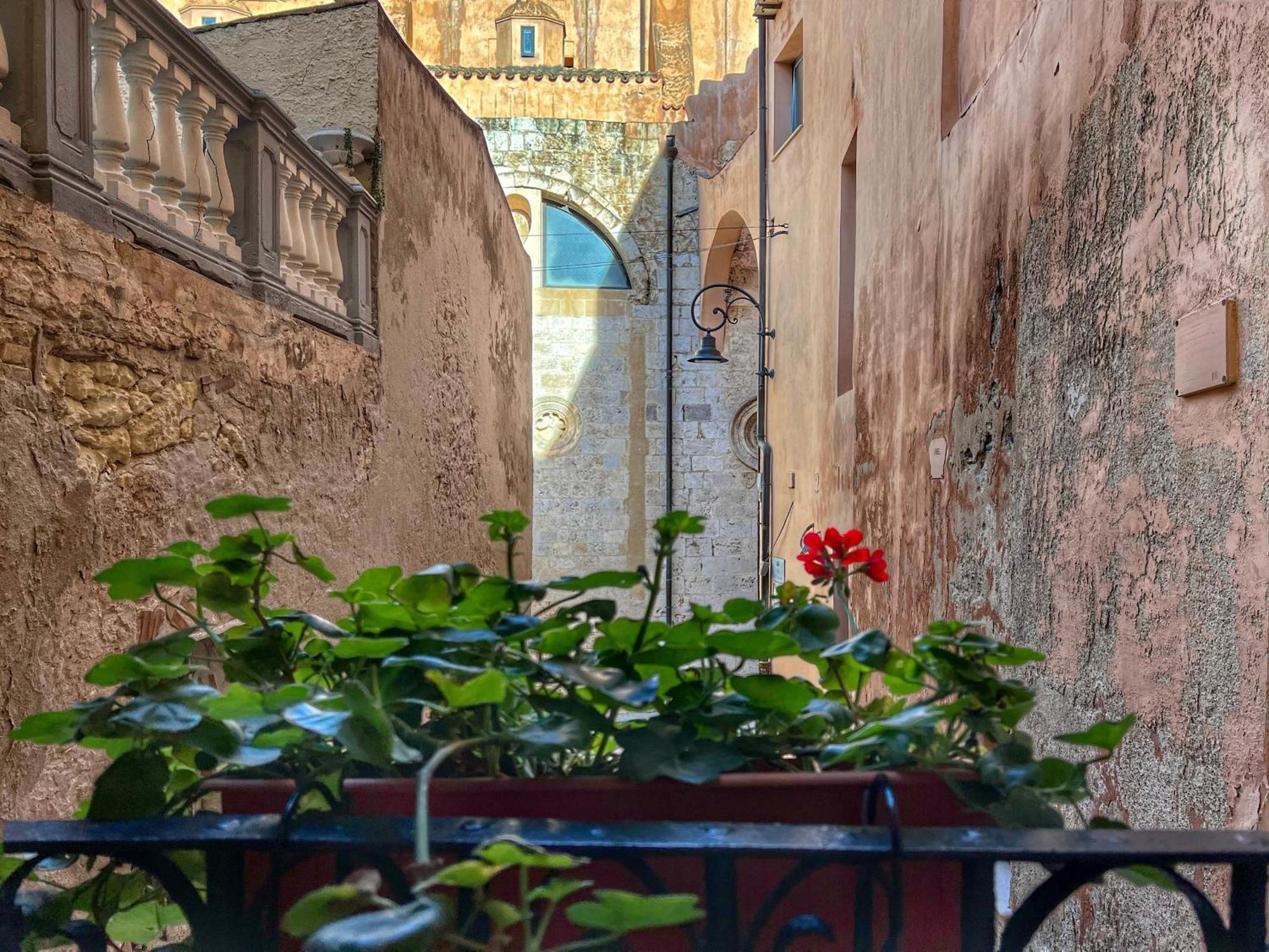 Al Duomo di Cagliari Hotel Eksteriør billede